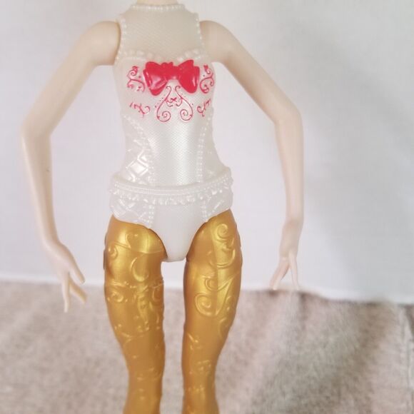 Ever After High First Chapter Apple White Doll Ballerina Outfit Shoes Lot of 2 - Picture 11 of 16